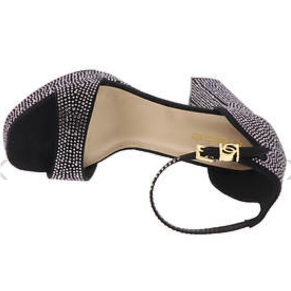 BRAND NEW BEBE SHAYLA BLOCK HEEL SANDAL - Picture 4 of 16